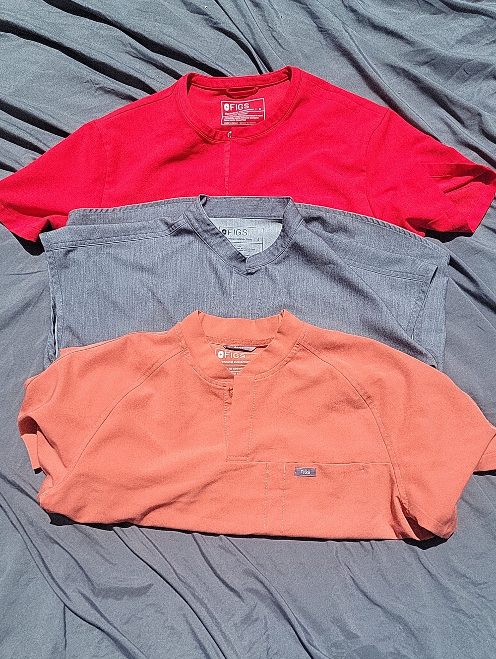 Figs Women's Scrub Top Lot Small Red Grey Peach